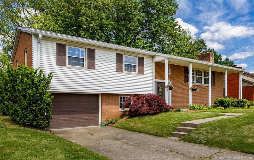 1819 Scheller Ln, New Albany, IN 47150 - photo 1