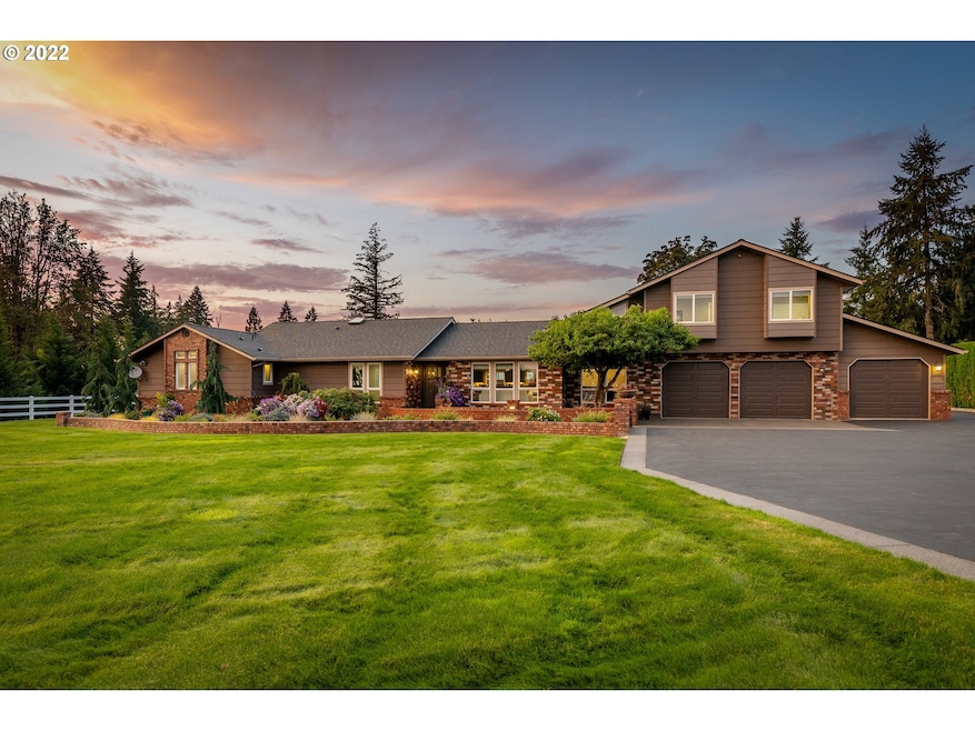 109 Bond Dr, Castle Rock, WA 98611 - For Sale