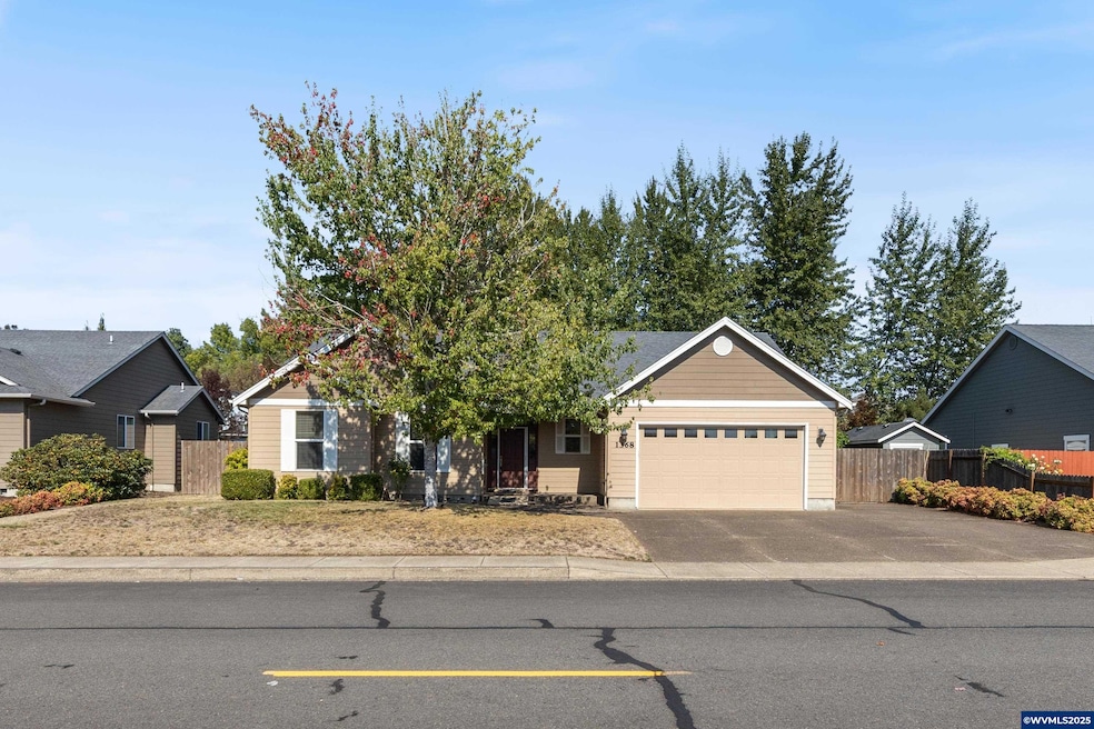 Under Contract $480,000 • Co-Listing Agent