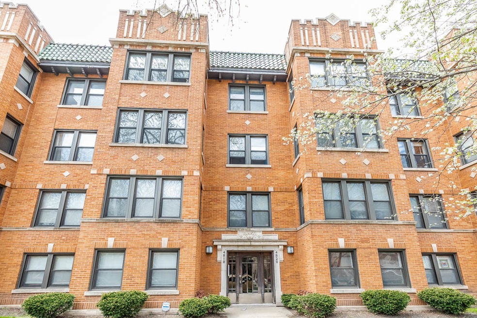4818 N Hoyne Ave unit 4, Chicago, IL 60625 - photo 1