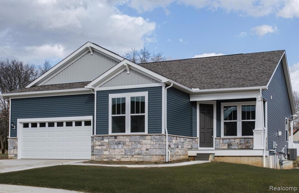 20505 W Kilburn Dr, Macomb, MI 48044 - photo 1