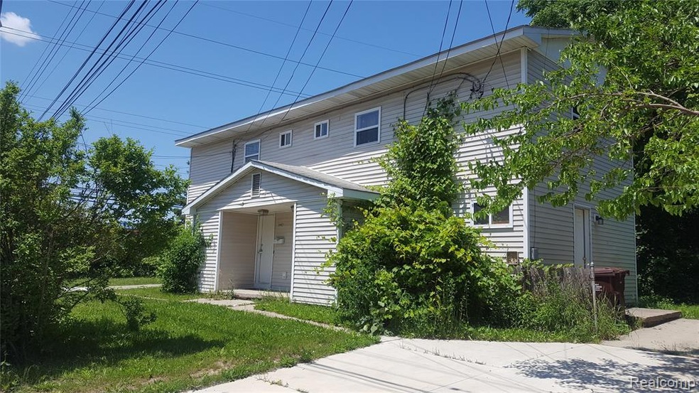 2957 Gladwin Photo.jpg