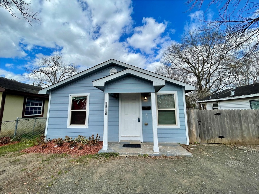 1109 Walnut Ave, Rosenberg, TX 77471 - photo 1