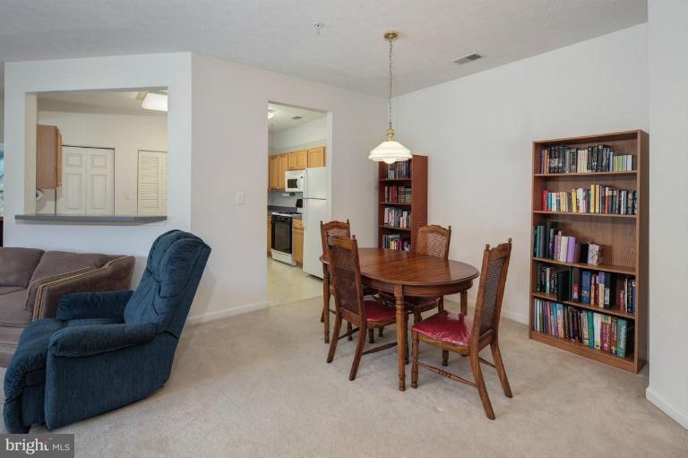 2506 Amber Orchard Ct W unit 203, Odenton, MD 21113 - photo 1