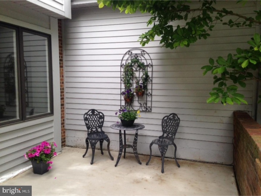 9317 Eagleview Dr, Lafayette Hill, PA 19444 - photo 1