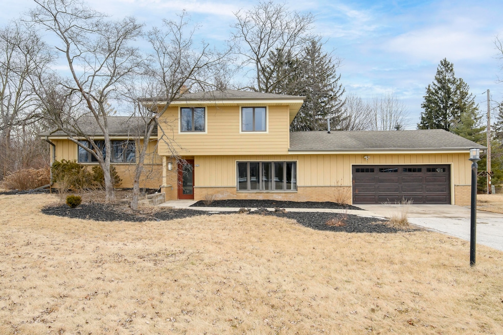 3620 N Calhoun Rd, Brookfield, WI 53005 - photo 1