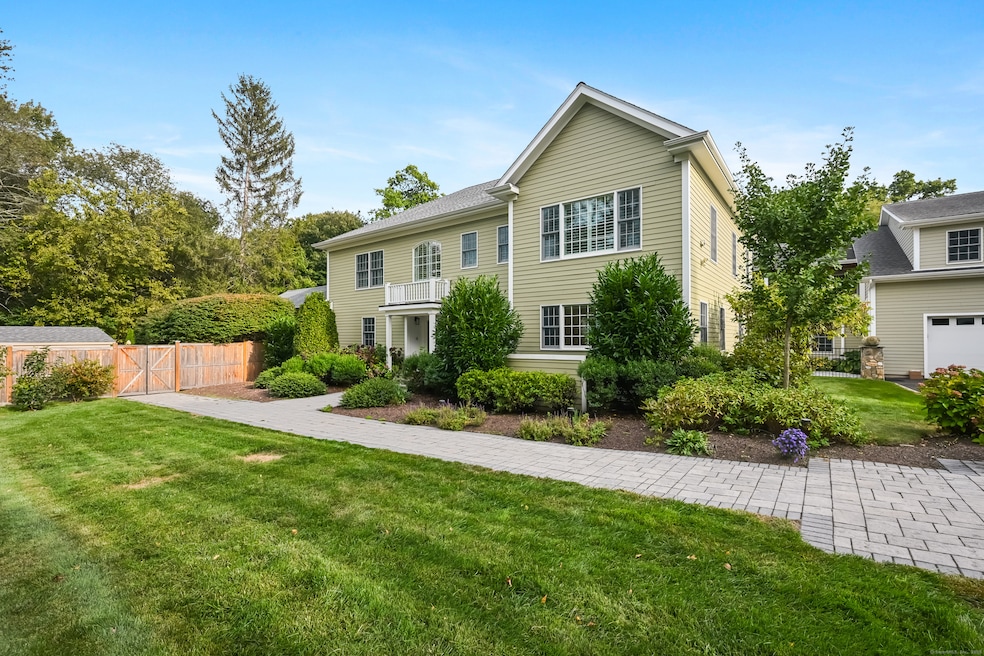 Sold $1,512,000 • Co-Listing Agent