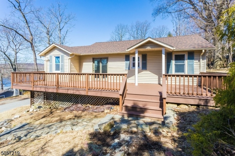 176 New Jersey Ave, Lake Hopatcong, NJ 07849 - photo 1