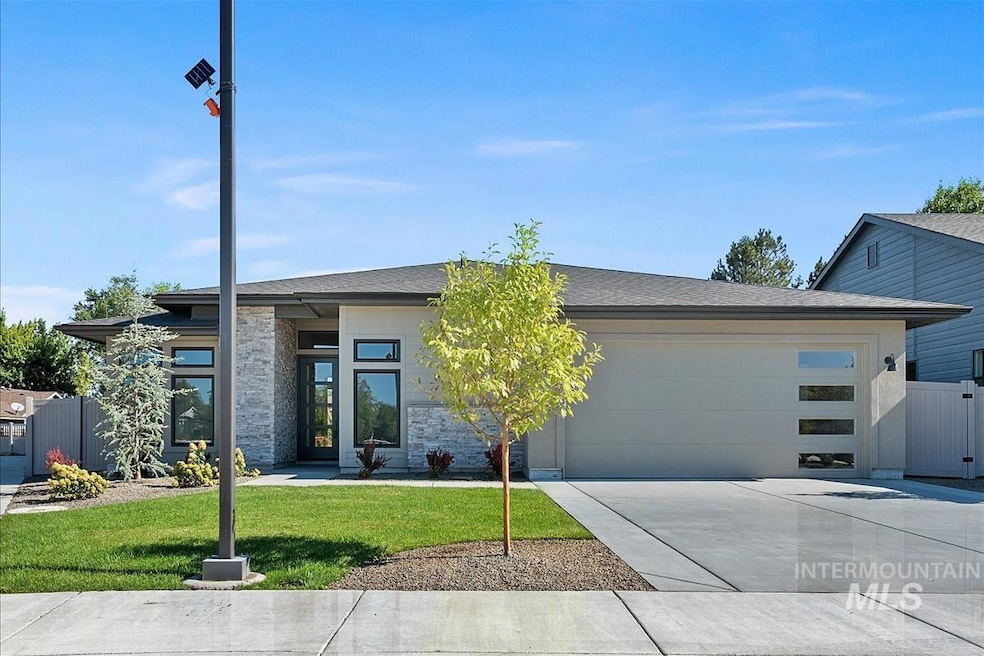 Sold • Co-Listing Agent