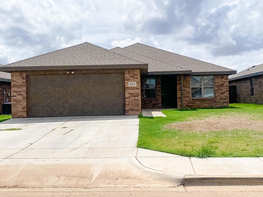 8707 11th St, Lubbock, TX 79416 - photo 1