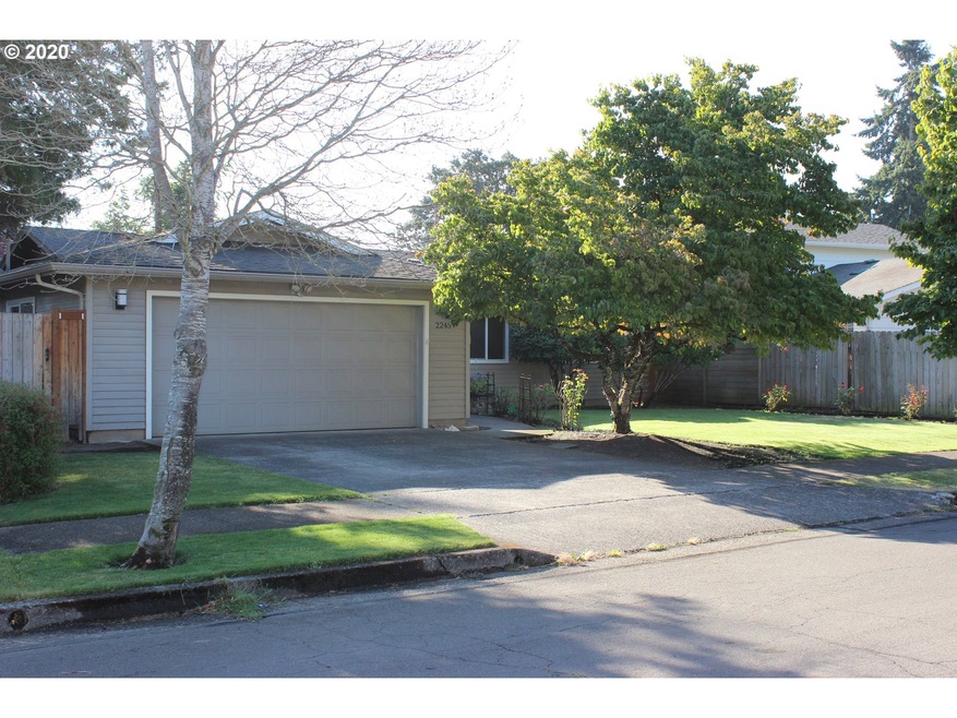 2245 Lillian St, Eugene, OR 97401 - photo 1