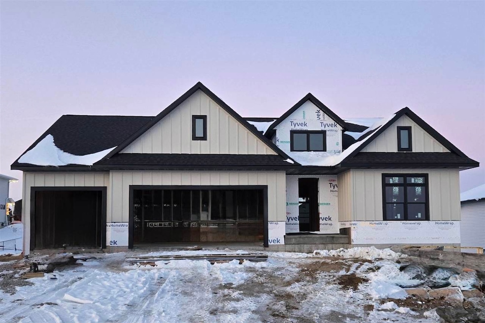 616 Rock Ridge Rd, Tiffin, IA 52340 - photo 1