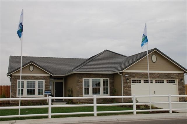 3130 N Carriage Ave unit 75, Fresno, CA 93727 - photo 1