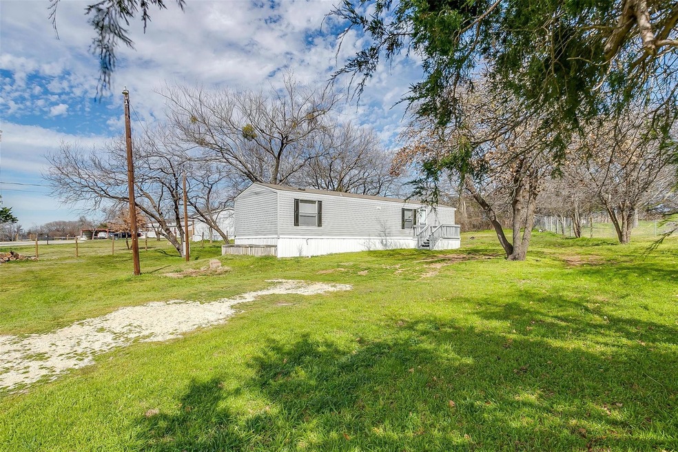 3815 Shady Ln, Joshua, TX 76058 - photo 1