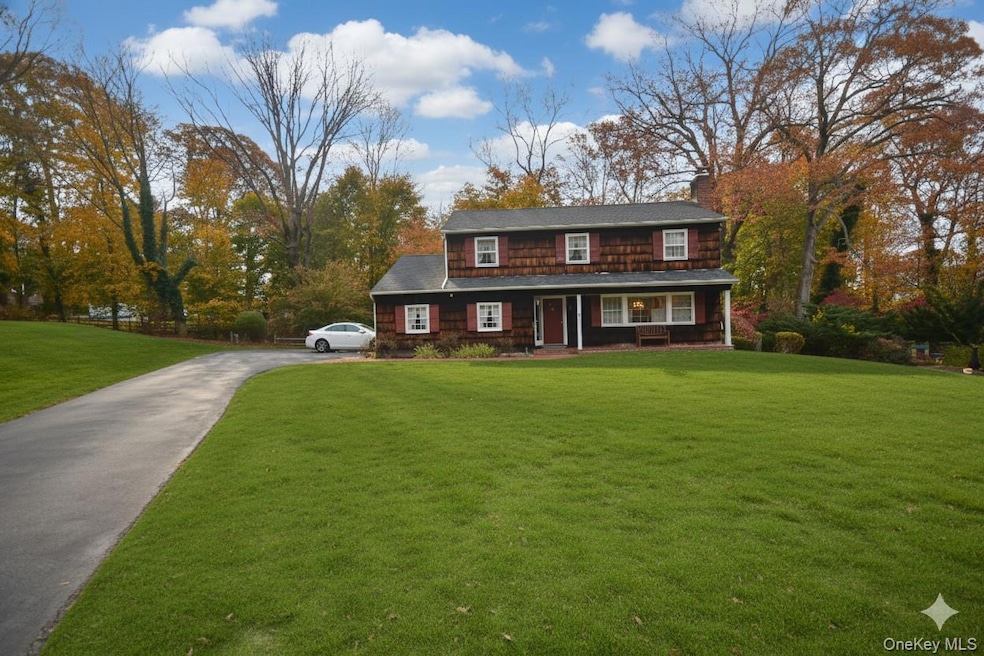 8 Rope Ct, Melville, NY 11747 - photo 1