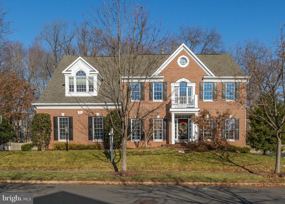 43352 St Andrews St, Chantilly, VA 20152 - photo 1