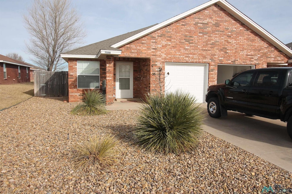 708 Bison Rd, Clovis, NM 88101 - photo 1