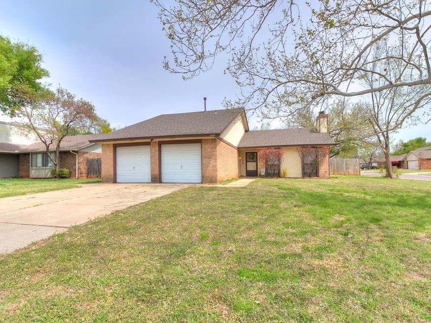 Front:  Great location and move-in ready!  This am