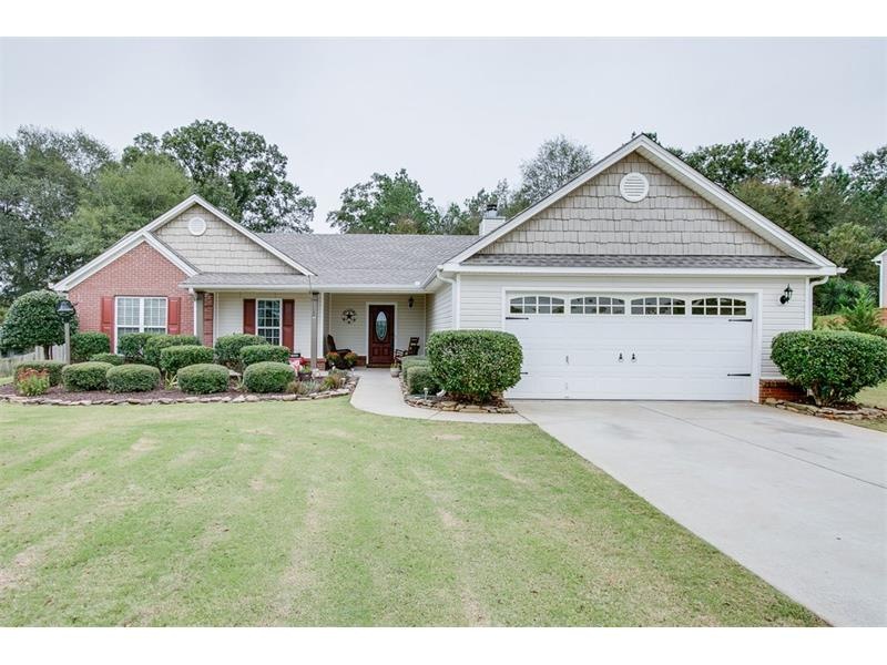 Gorgeous home in a small, friendly neighborhood