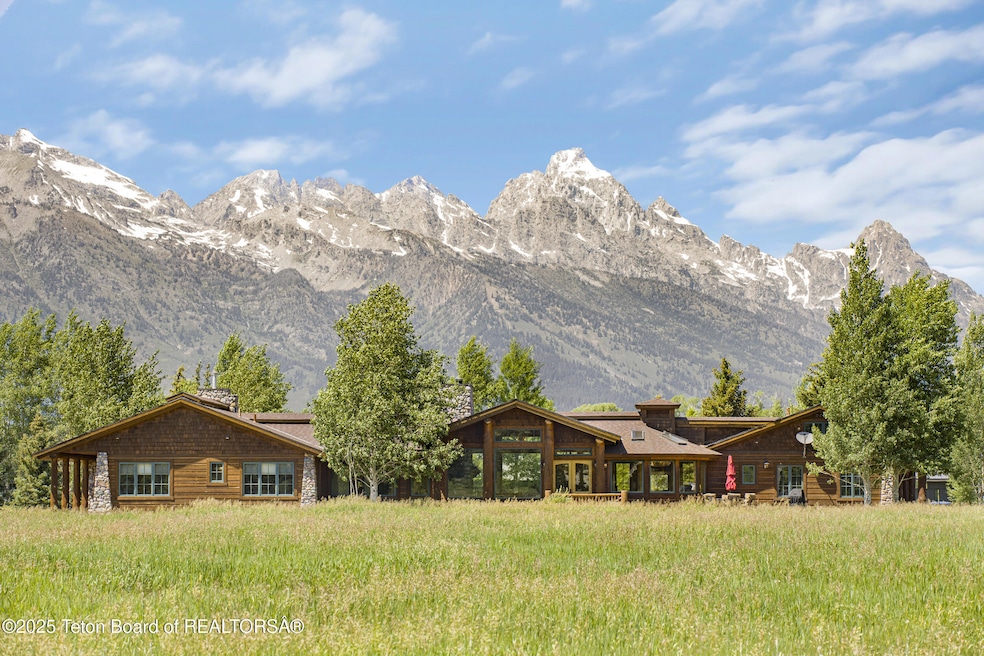 For Sale $5,490,000 • Co-Listing Agent