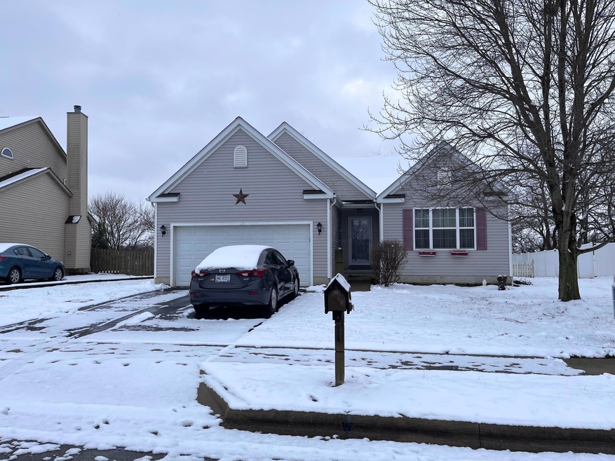 255 Sycamore Dr, Circleville, OH 43113 - photo 1