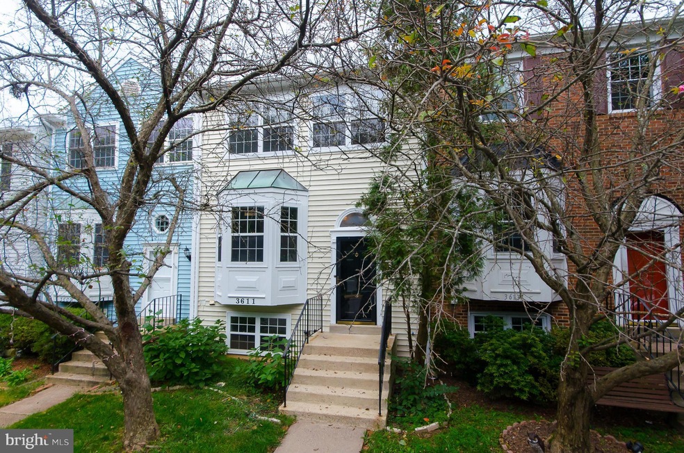 3611 Buckeye Ct, Fairfax, VA 22033 - photo 1