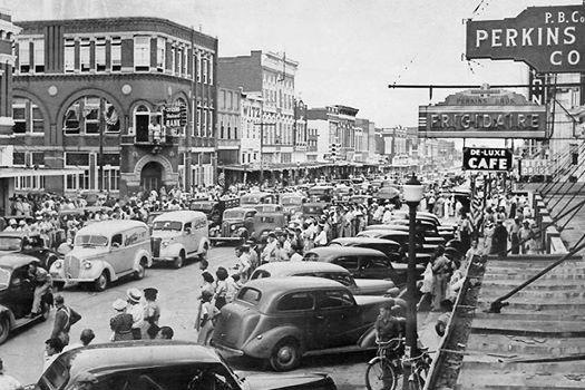 416 W Main St, Denison, TX 75020 - photo 1