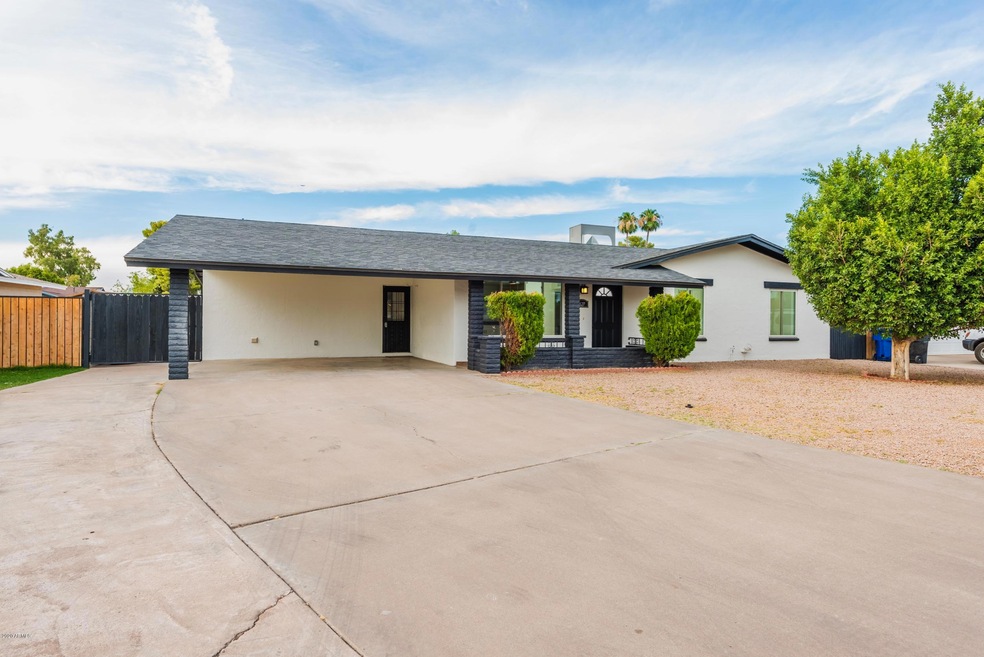 627 S Sierra, Mesa, AZ 85204 - photo 1