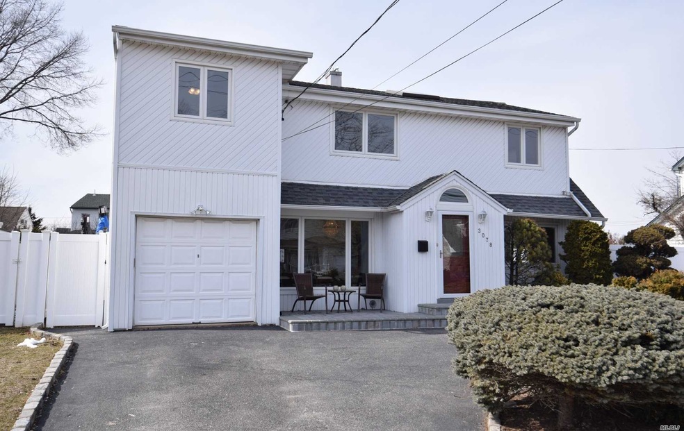 3078 Erwin Place, Oceanside, NY 11572 - photo 1