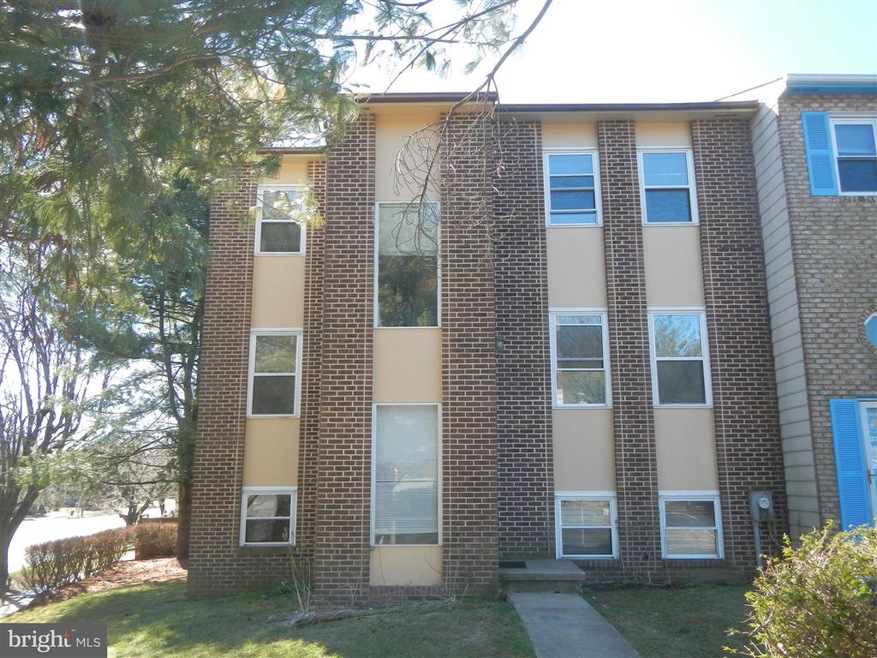 2401 Vineyard Ln, Crofton, MD 21114 - photo 1