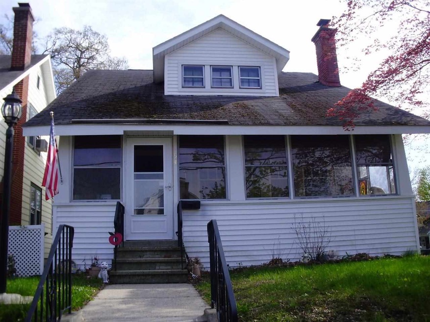 54 109th St, Troy, NY 12182 - photo 1