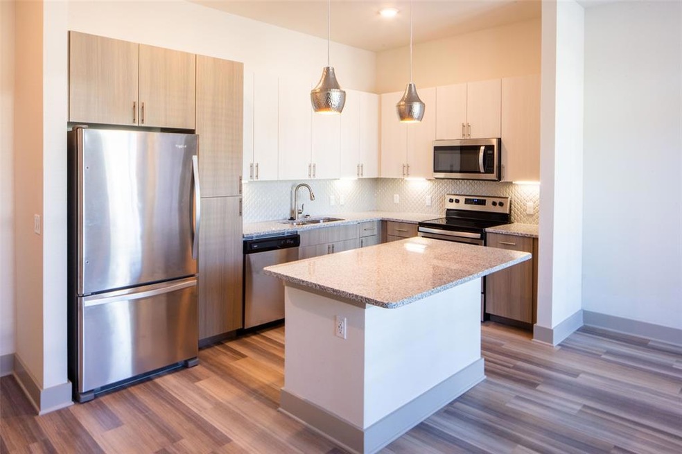 6000 Gaston Ave unit 109, Dallas, TX 75214 - photo 1