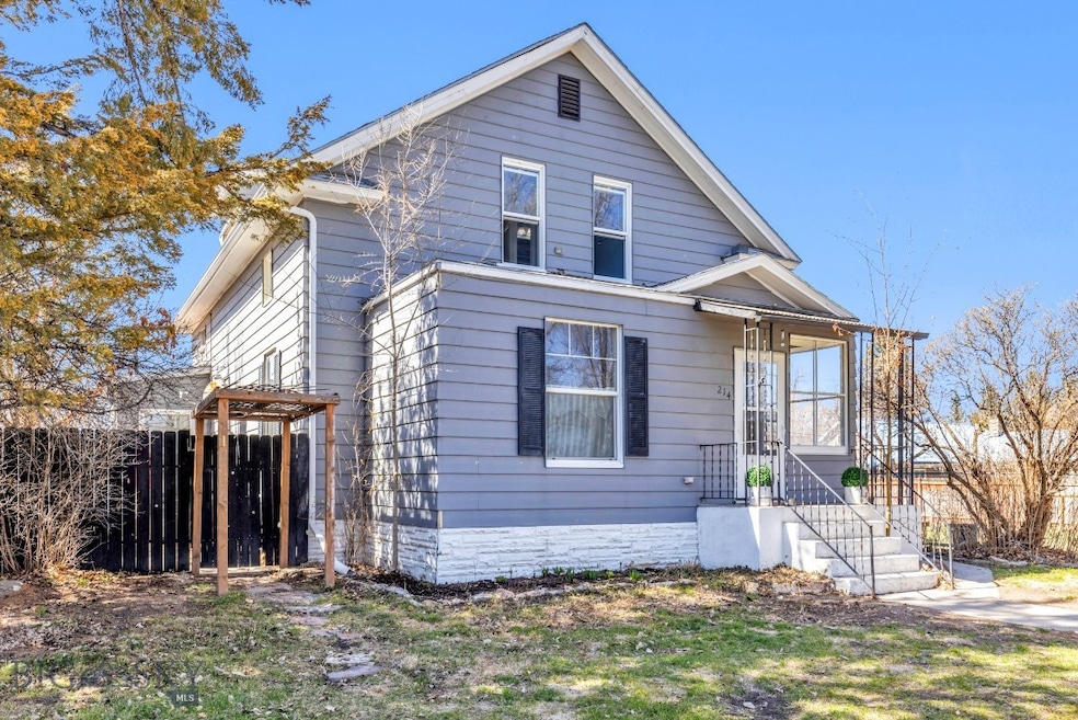 Welcome to 214 4th Ave E