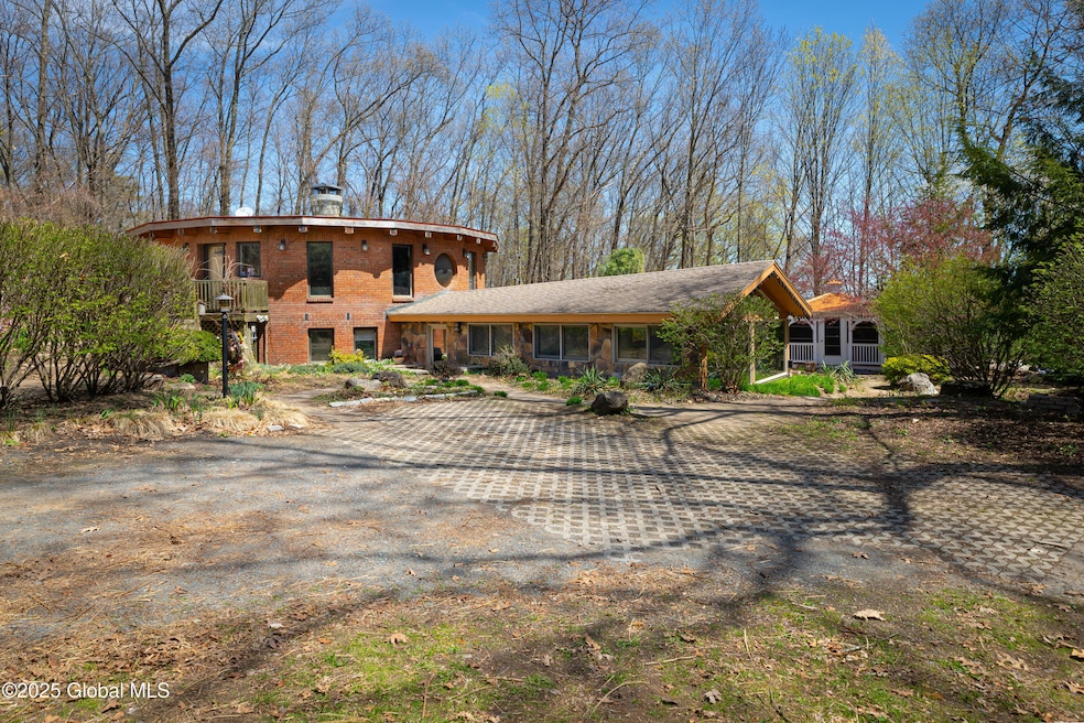 178 Clamsteam Rd, Halfmoon, NY 12065 - photo 1