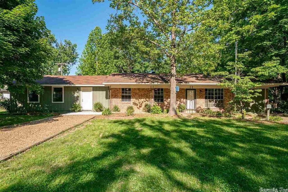 1502 Manor St, Conway, AR 72034 - photo 1