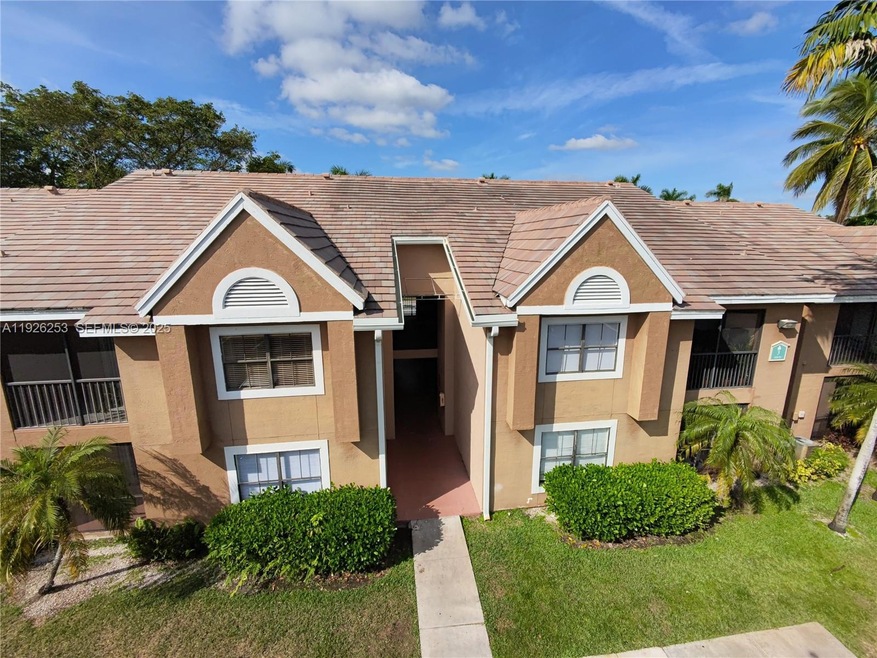 10670 SW 156th Place unit 313, Miami, FL 33196 - photo 1