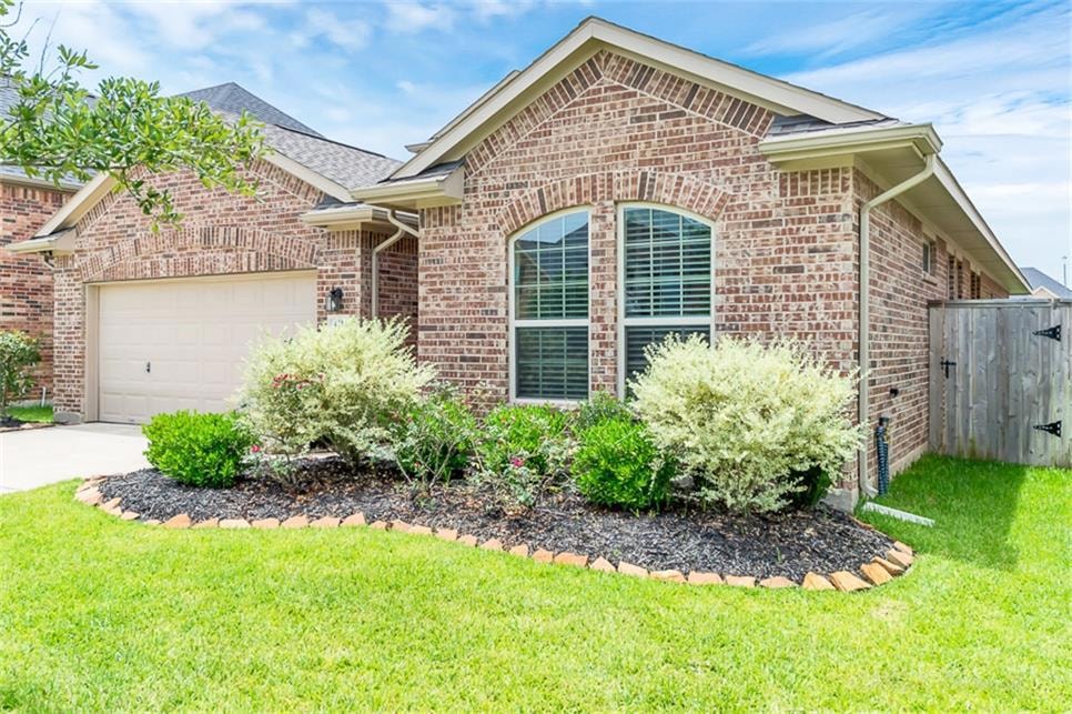 4214 Churchill Place Ct, Fulshear, TX 77441 - photo 1