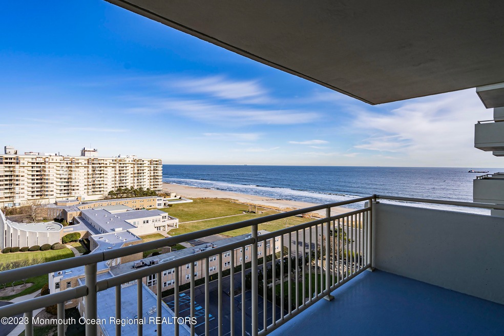 10-1211 Balcony 2