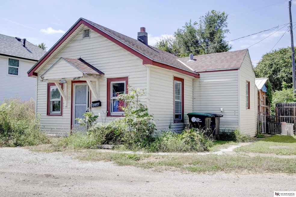 4730 N 15th Ave, Omaha, NE 68110 - photo 1