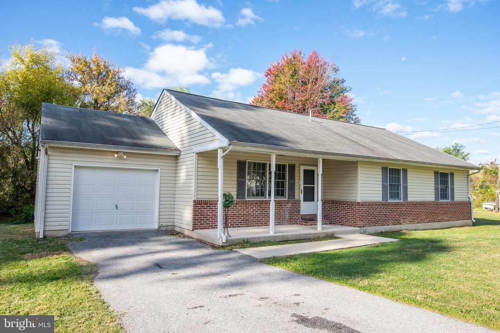 18 Lincoln St, New Castle, DE 19720 - photo 1