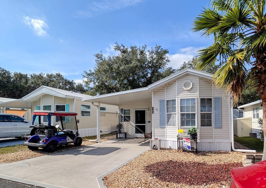 609 County Road 466 unit 216, Lady Lake, FL 32159 - photo 1