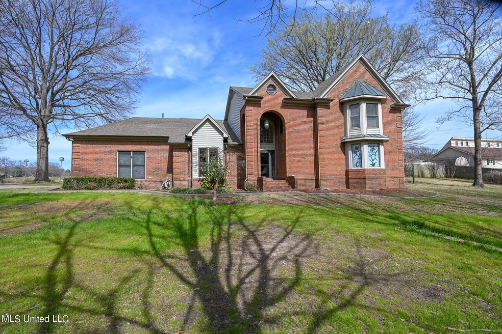 7851 Sylvan Lane