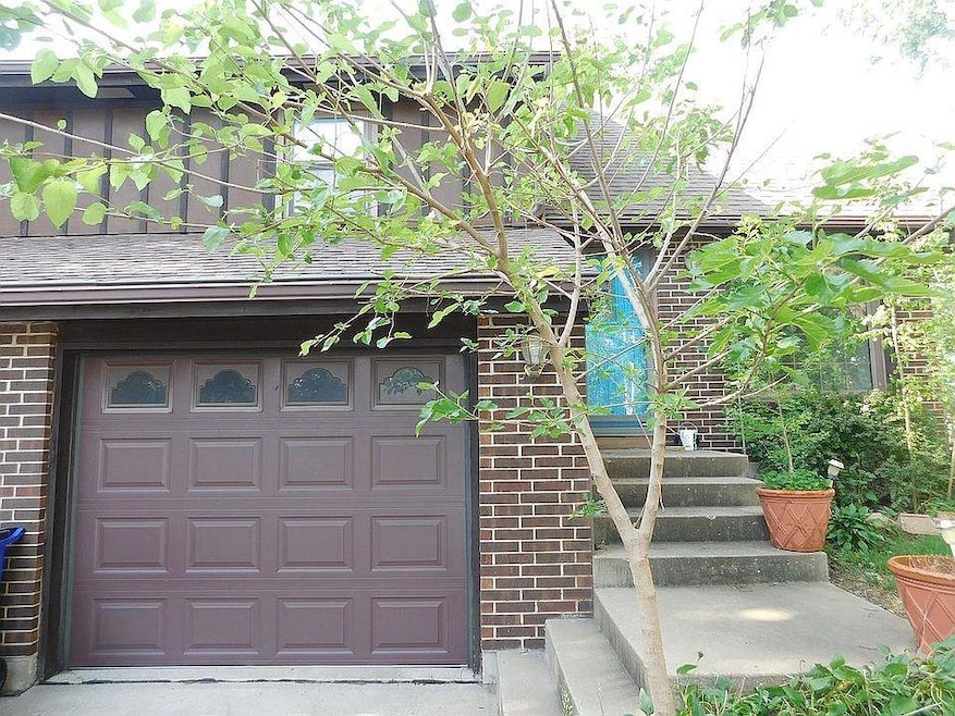 1610 E Elm Terrace, Olathe, KS 66062 - photo 1