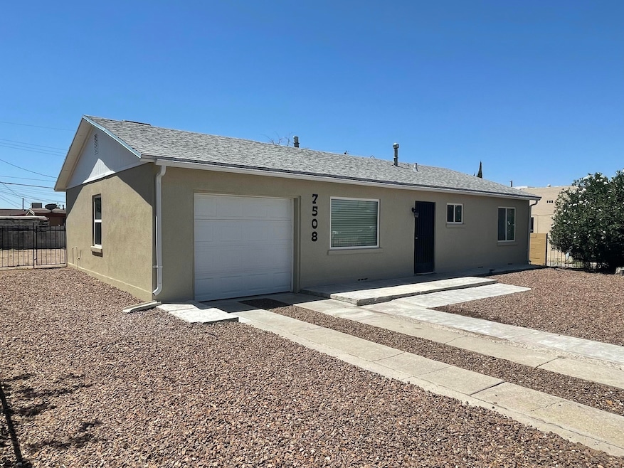 7508 Mazatlan Dr, El Paso, TX 79915 - photo 1