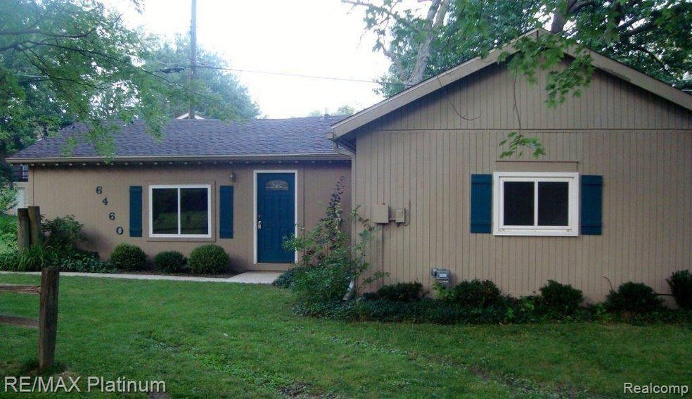 6460 Woodland Rd, Whitmore Lake, MI 48189 - photo 1