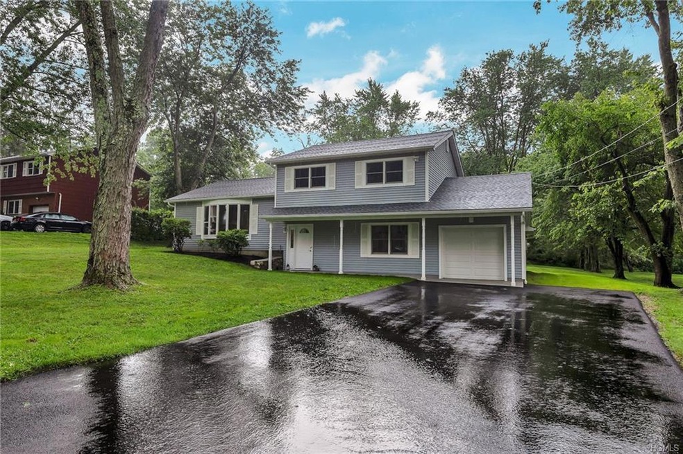 359 Smith Rd, Yorktown Heights, NY 10598 - photo 1