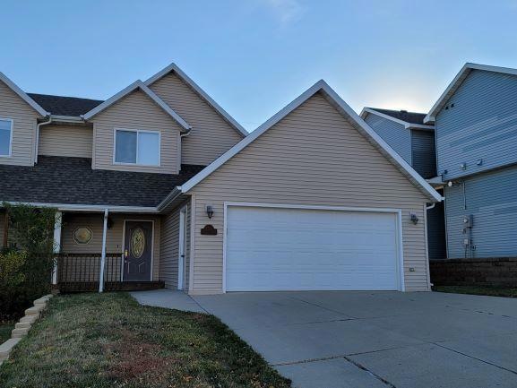 Front view of 3242 E Capitol Ave