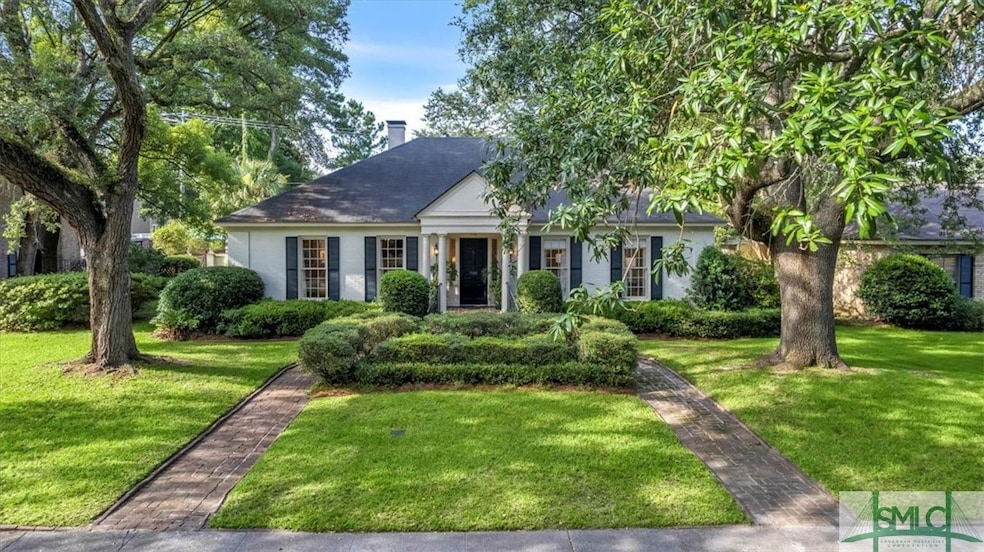 110 E 56th St, Savannah, GA 31405 - photo 1