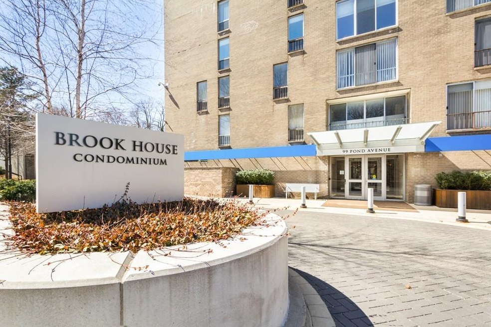 The Brook House unit 803, Brookline, MA 02445 - photo 1