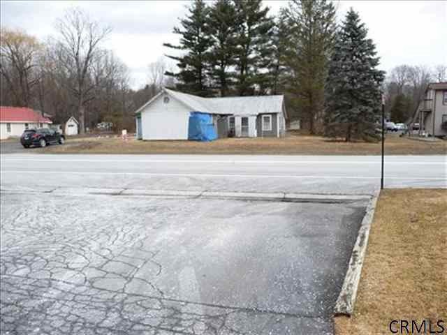 464 Maple Ave unit NYS, Saratoga Springs, NY 12866 - photo 1